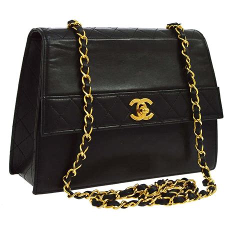 vintage chanel turnlock kelly bag